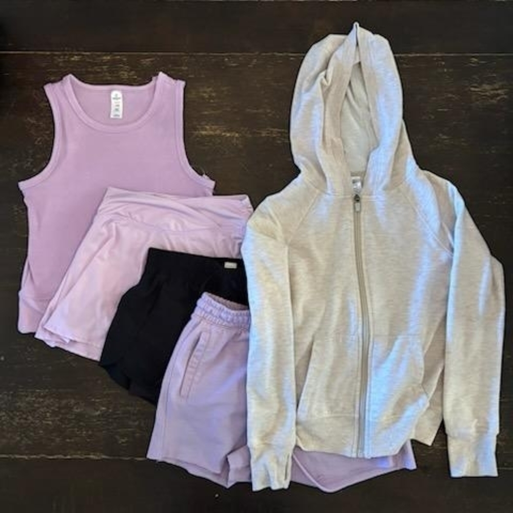 Casual Hoodie and Shorts Set in Cream and Lavender